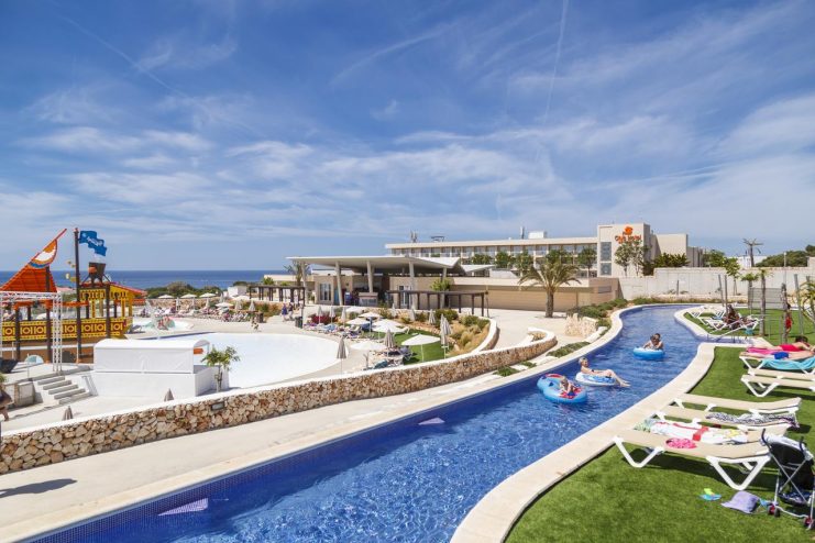 Hoteles baratos en Menorca