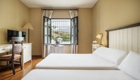 Semana Santa en Mijas: Espectacular hotel 4* por tan solo 53€ la noche por persona Hoteles en Mijas