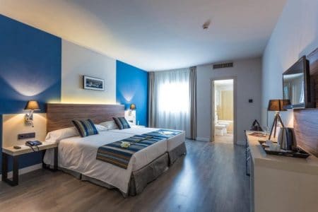 Semana Santa 2019 en Granada: Lujoso Hotel 4* por tan solo 57€ la noche por persona Hotel en Granada