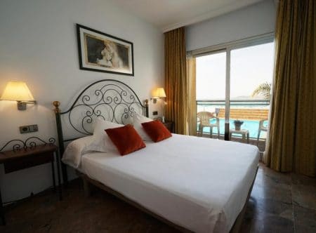 ¡Semana Santa en Sitges de locura! Hermoso Hotel 4* en Sitges por tan solo 17€ la noche por persona hotel port sitges