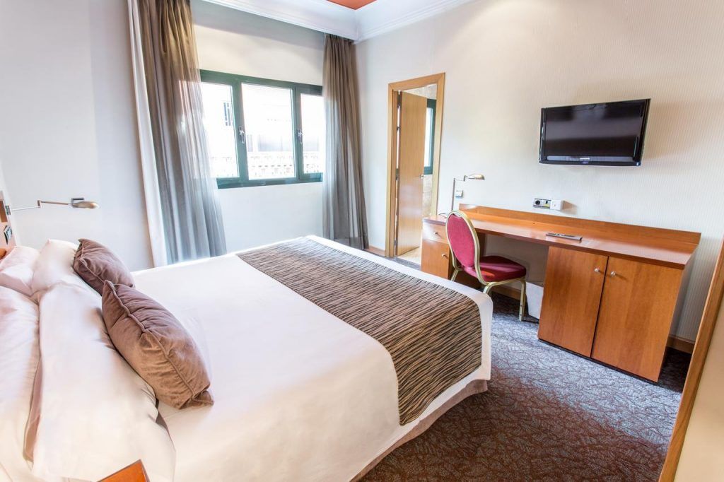 Hotel - Siguiente