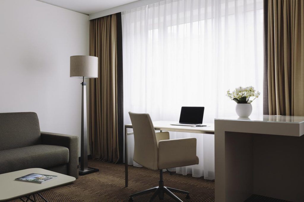 Pullman Berlín Schweizerhof - Siguiente