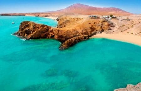 Vuelos baratos de Santiago a Lanzarote desde tan solo 47€ vuelos santiago lanzarote