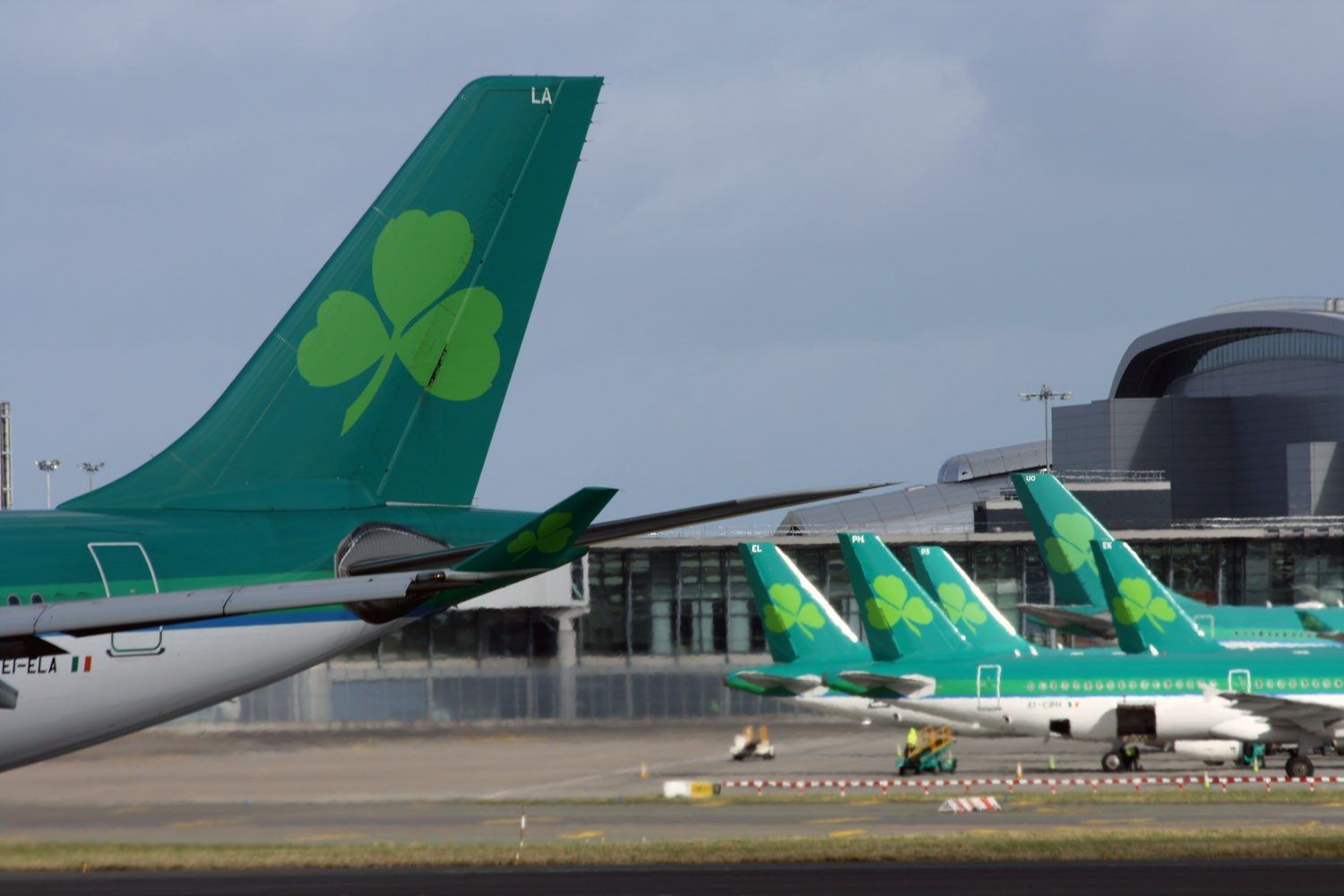 Aer Lingus equipaje mano: normas equipaje [2023 ] -