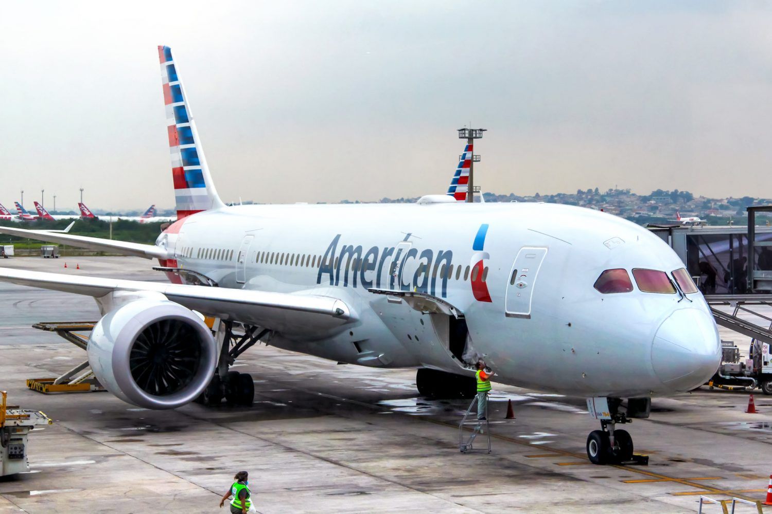Amplificar Hábil Desprecio American Airlines equipaje de mano: normas de equipaje 2023 - easyDest