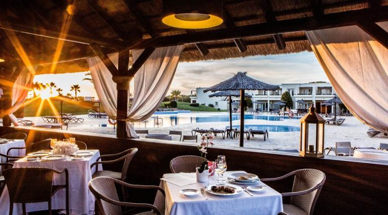 Disfruta de dos noches en Sancti Petri, Cádiz en un espectacular hotel desde tan solo 54€ la noche para dos personas vincci-resort-costa-golf