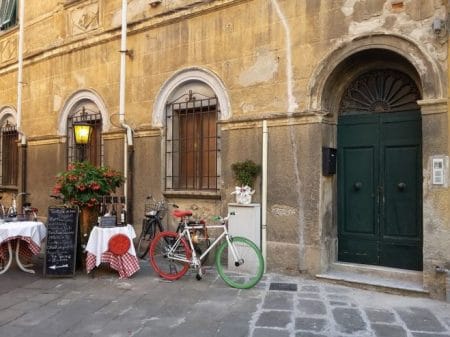¿Dónde comer en Pisa? Las mejores pizzas y paninis del lugar. donde-comer-en-pisa