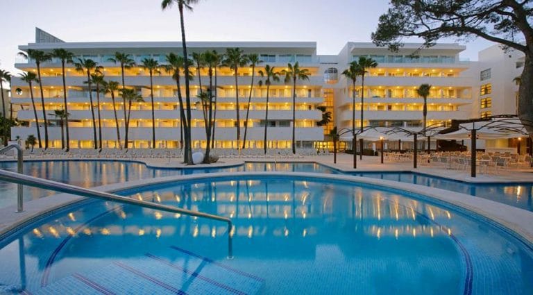 Disfruta de 3 noches en Palma de Mallorca en un maravilloso hotel desde tan solo 54€ la noche por persona iberostar-cristina