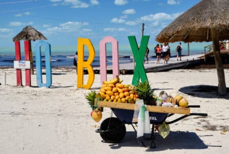 Descubre 10 cosas que hacer en Holbox playa - playa Paraíso